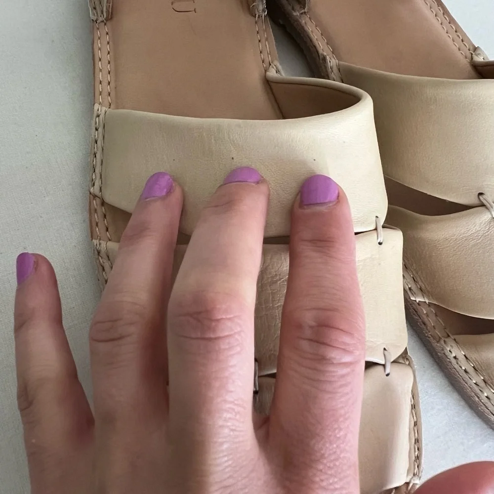 NWOT Hereu Morella Flat Sandals in Beige